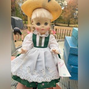 Madame Alexander Heidi doll
